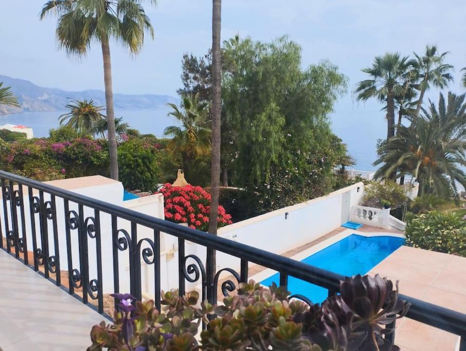 Beautiful 2 Bedroom In Calle Carabeo, Nerja Esterno foto