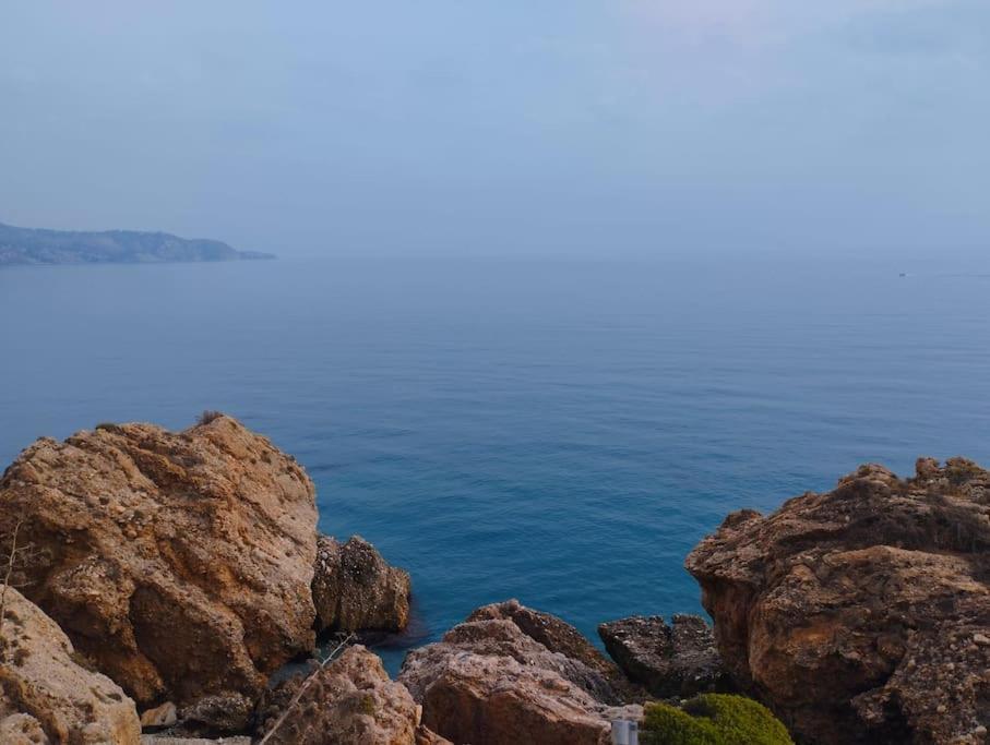 Beautiful 2 Bedroom In Calle Carabeo, Nerja Esterno foto